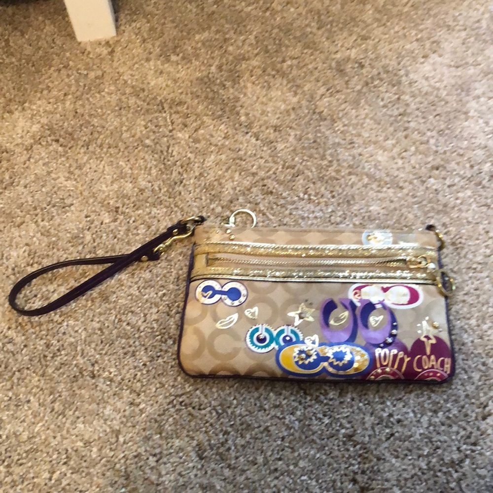 Coach Poppy Wristlet